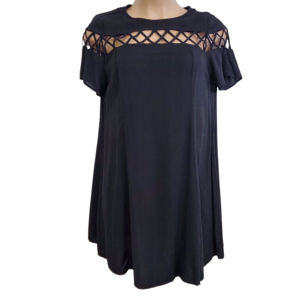 Torrid Women Blk Criss Cross Casual Dress Short Sleeve ~ Pre-Owned Sz 1X Keyhole